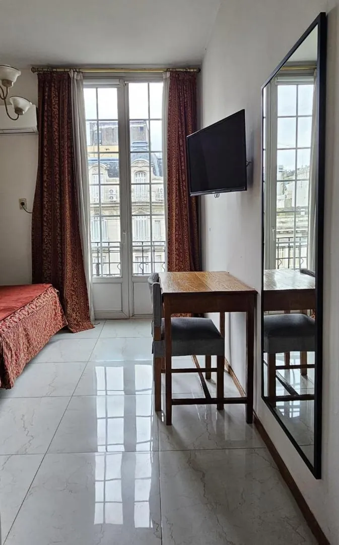 Astoria Hotel 5